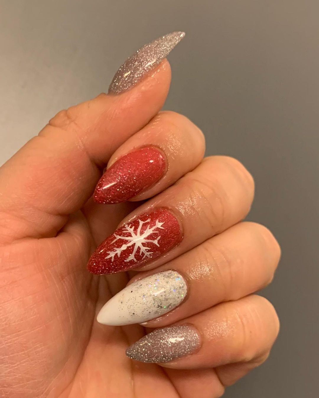 Glamorous Christmas Nails with Glitter