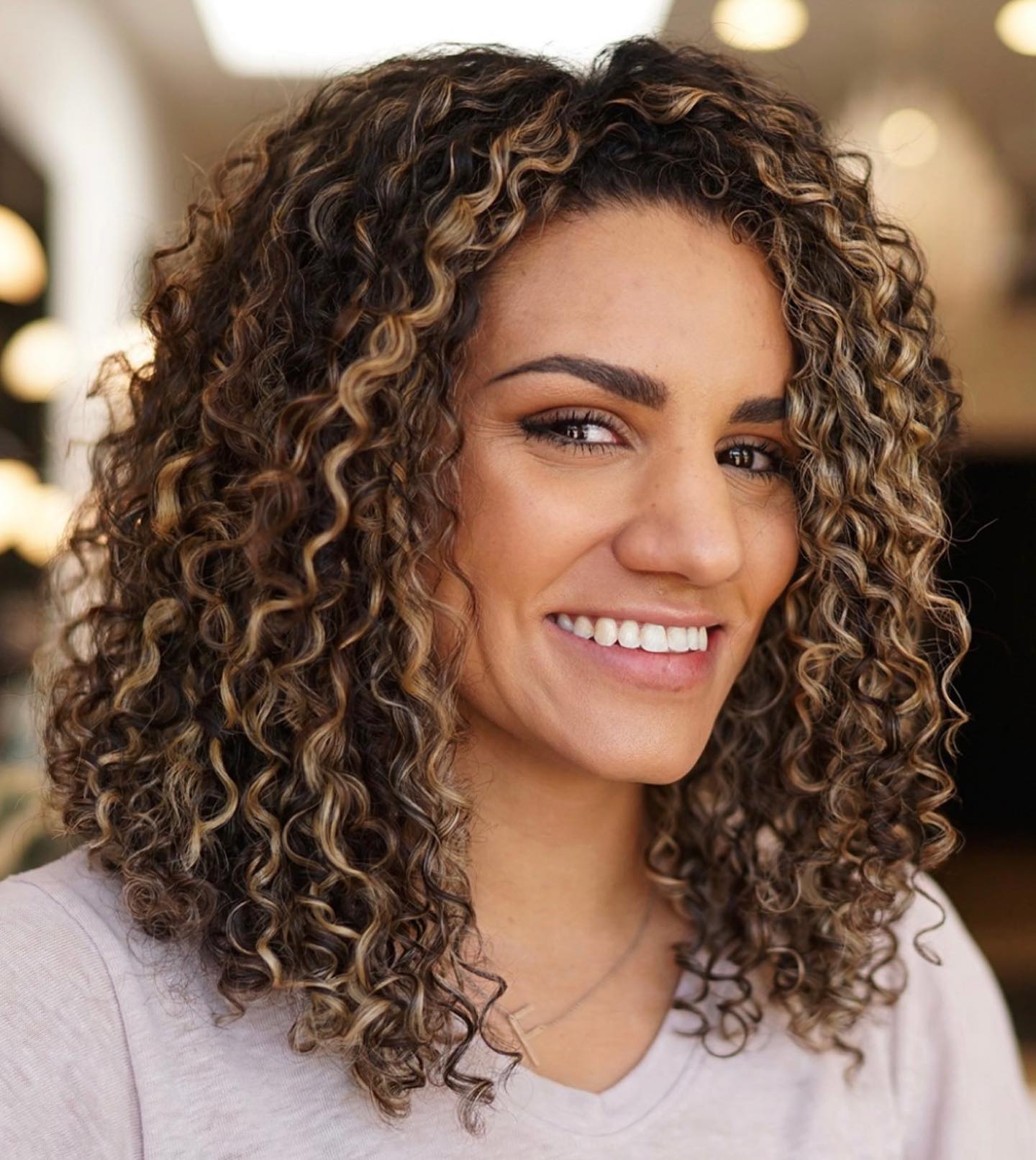 20 Romantic Curly Bob haircuts  Voluminous Curly Bob