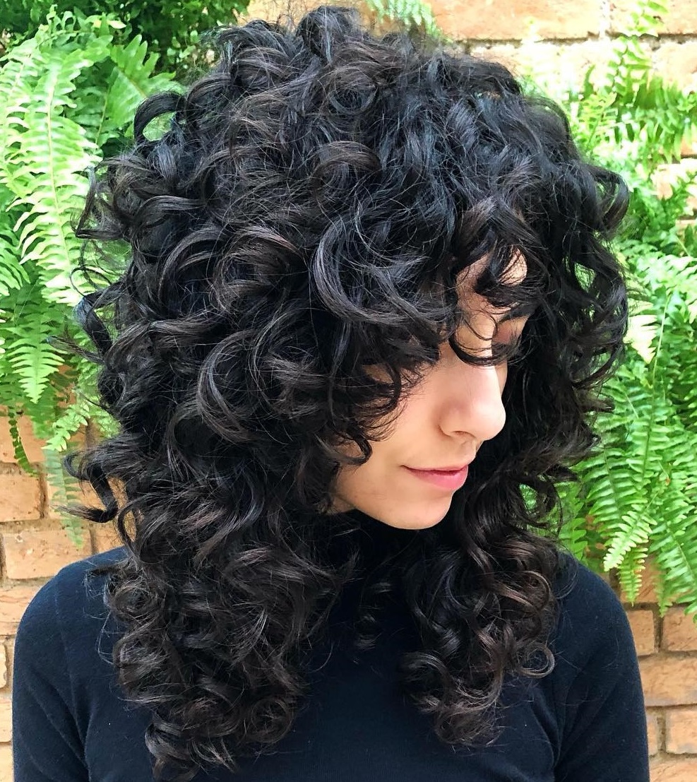 Mid-Length Curly Hairstyle With Layers