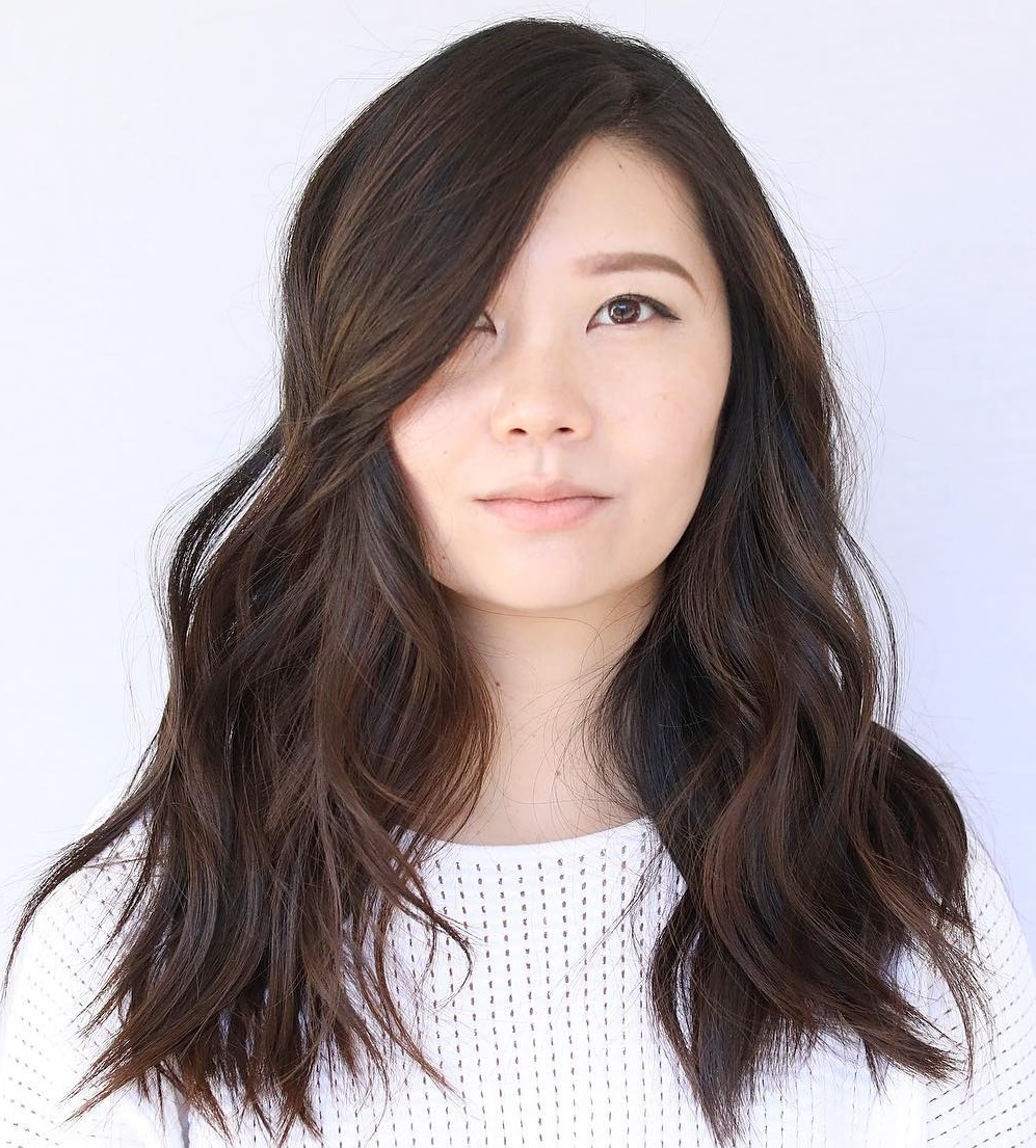 Bombshell Long Hairstyles For Women To Keep Up With Trends In 2020