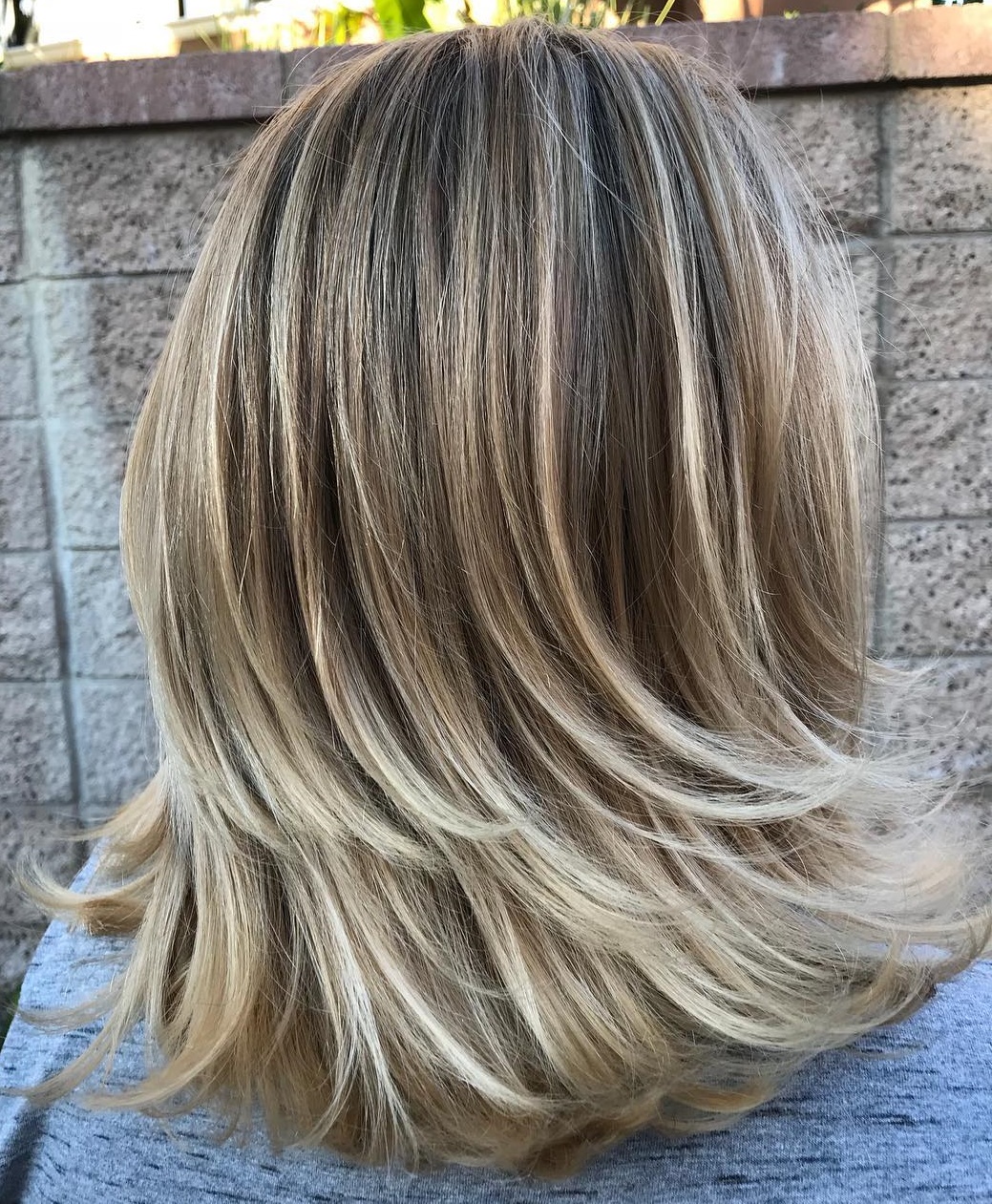 Two-Layer Medium Bronde Hairstyle