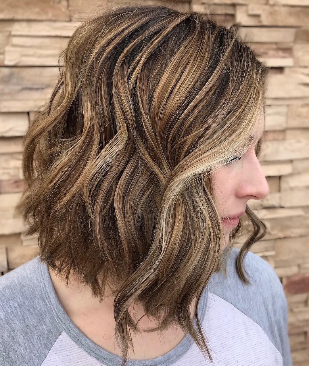 Wavy Brown Lob With Caramel Highlights