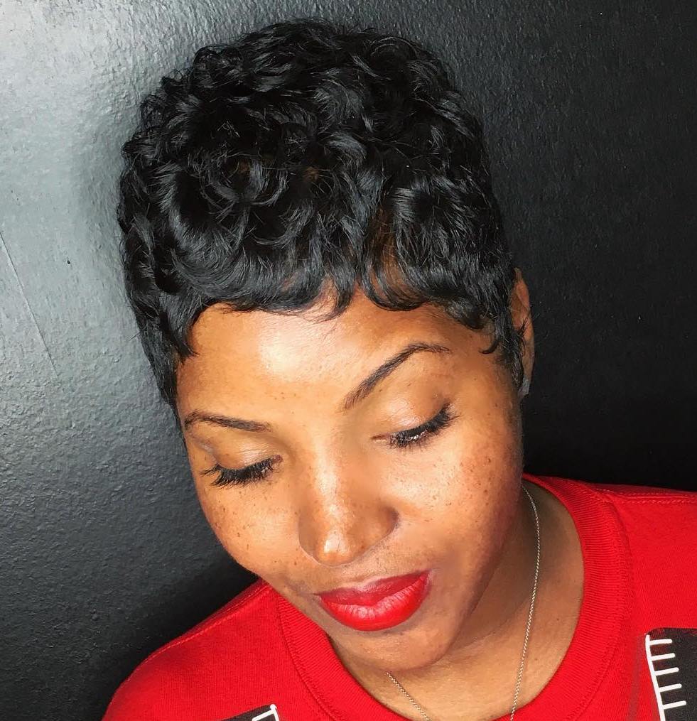 Short Wavy Pixie For Heart Shaped Face