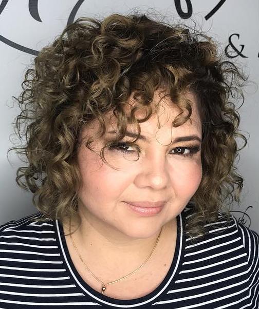 87 Stunning Short Curly Hairstyles For Women To Copy in 2023