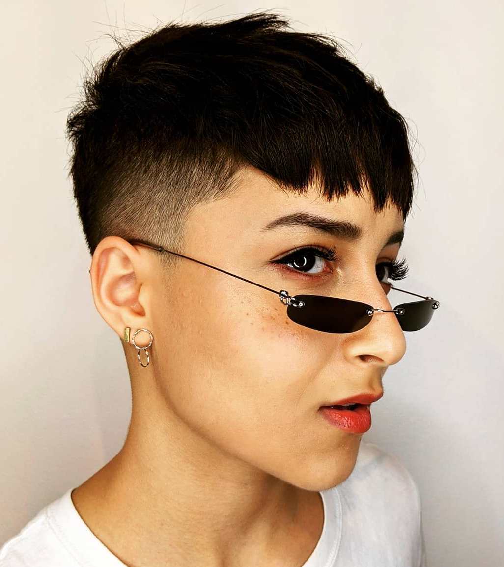 Women's Tapered Cut With Short Bangs