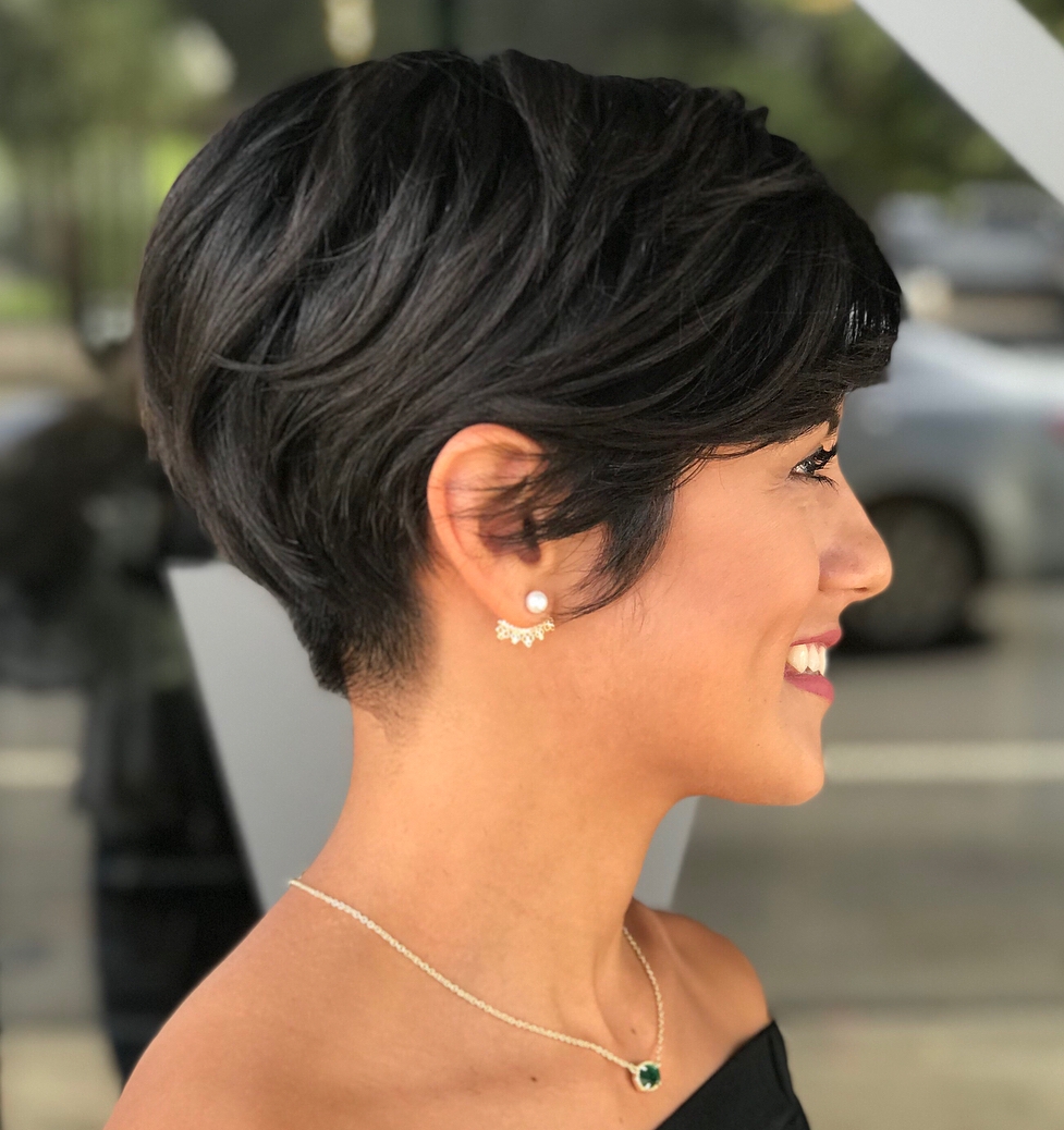 Short Hairstyles And Haircuts For Women To Shine In 2020