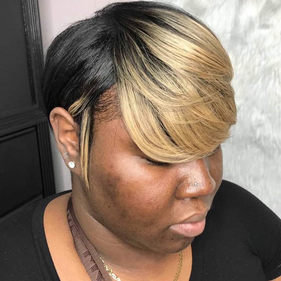 Two-Tone Pixie For Full Cheeks