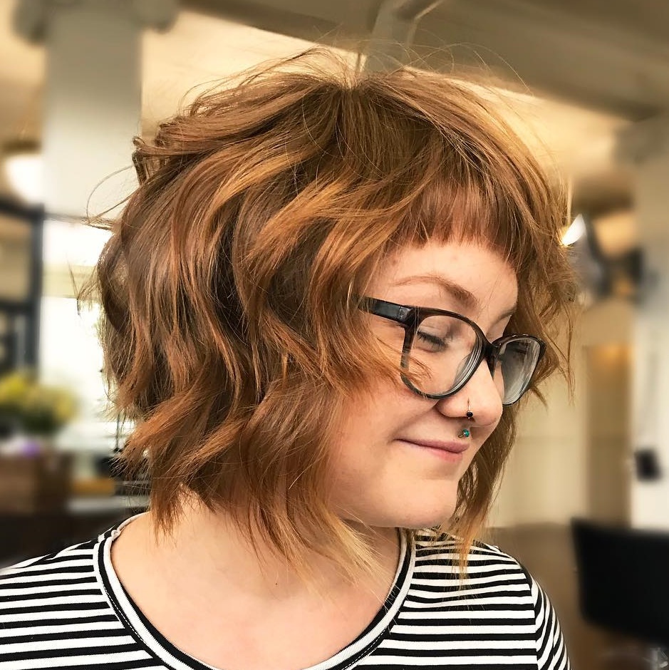 30 Short Hairstyles For Round Faces To Create Wow Effect In 2020