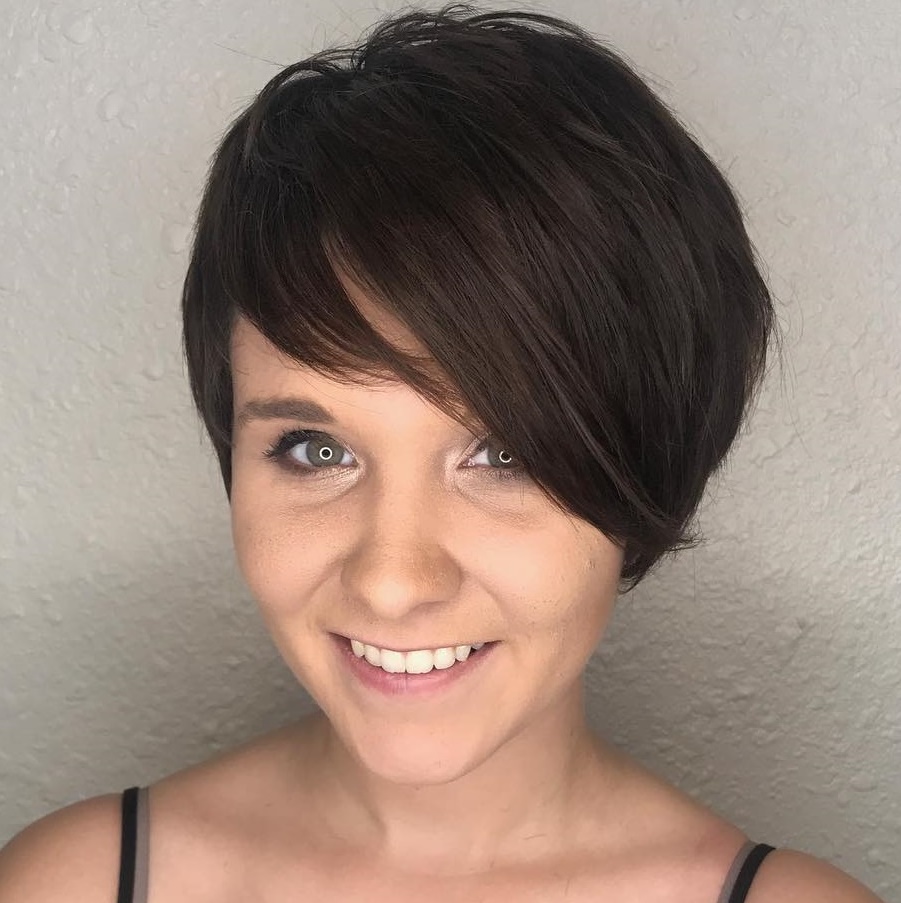 Asymmetrical Pixie Bob For Long Face