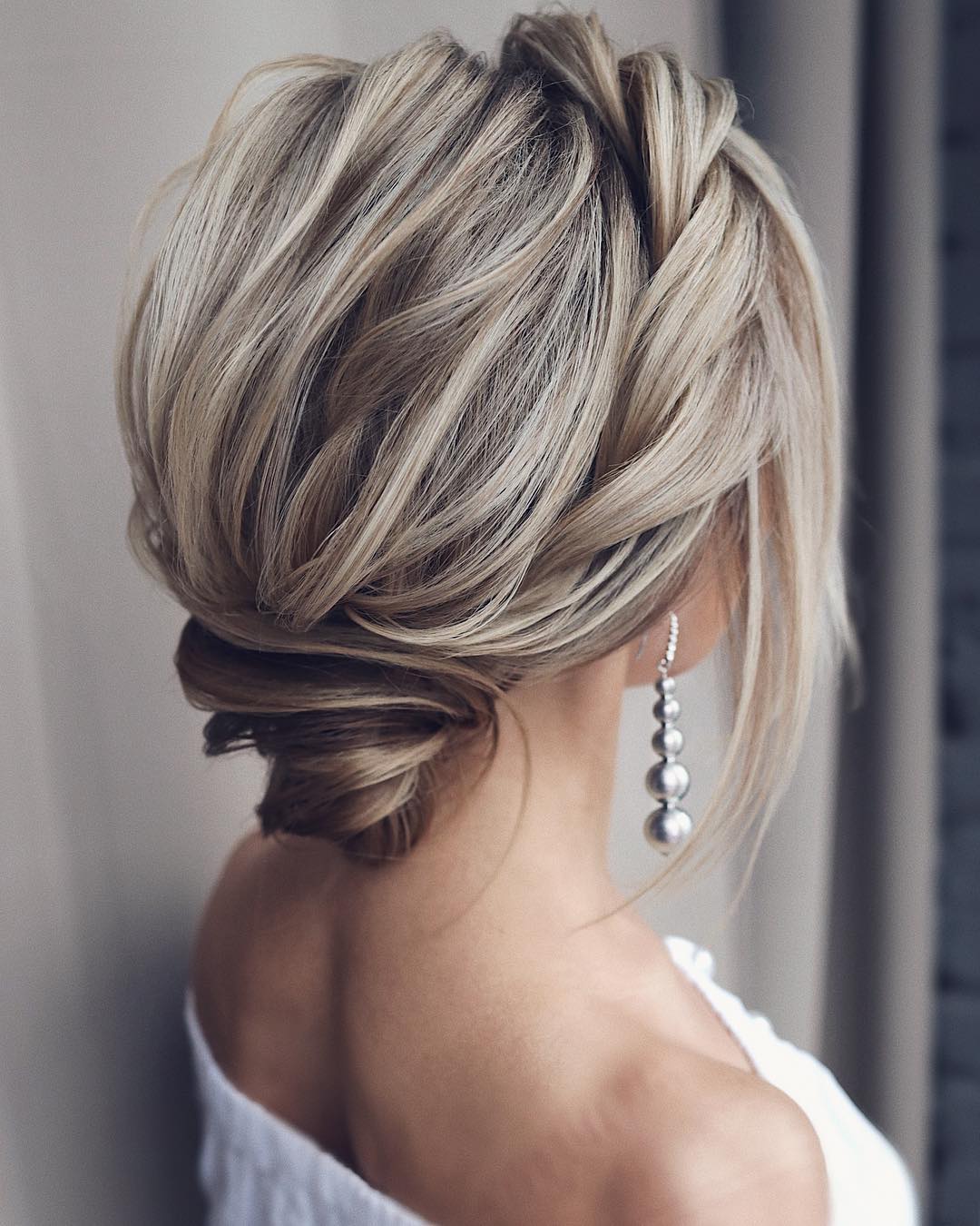 Gorgeous Updos for Medium Hair to Inspire New Looks