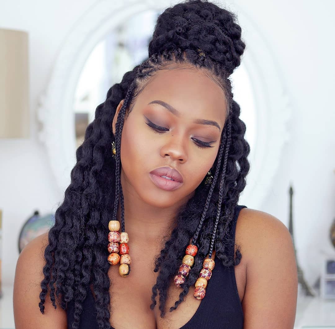 Medium Crochet Half Up Hairstyle