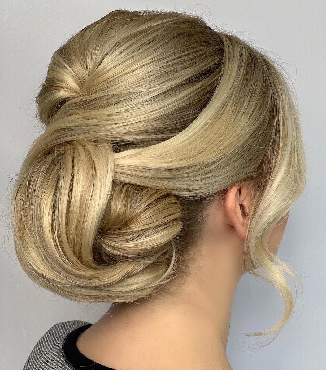 30 Picture Perfect Updos For Long Hair Everyone Will Adore In